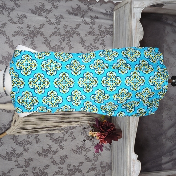 Crown & Ivy blue scalloped trim medallion print dress - Picture 6 of 10